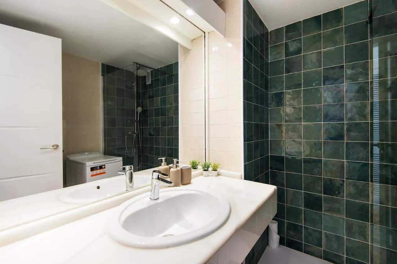 Aloha Puerto Private Apartment 1St Line Carihuela Beach Torremolinos