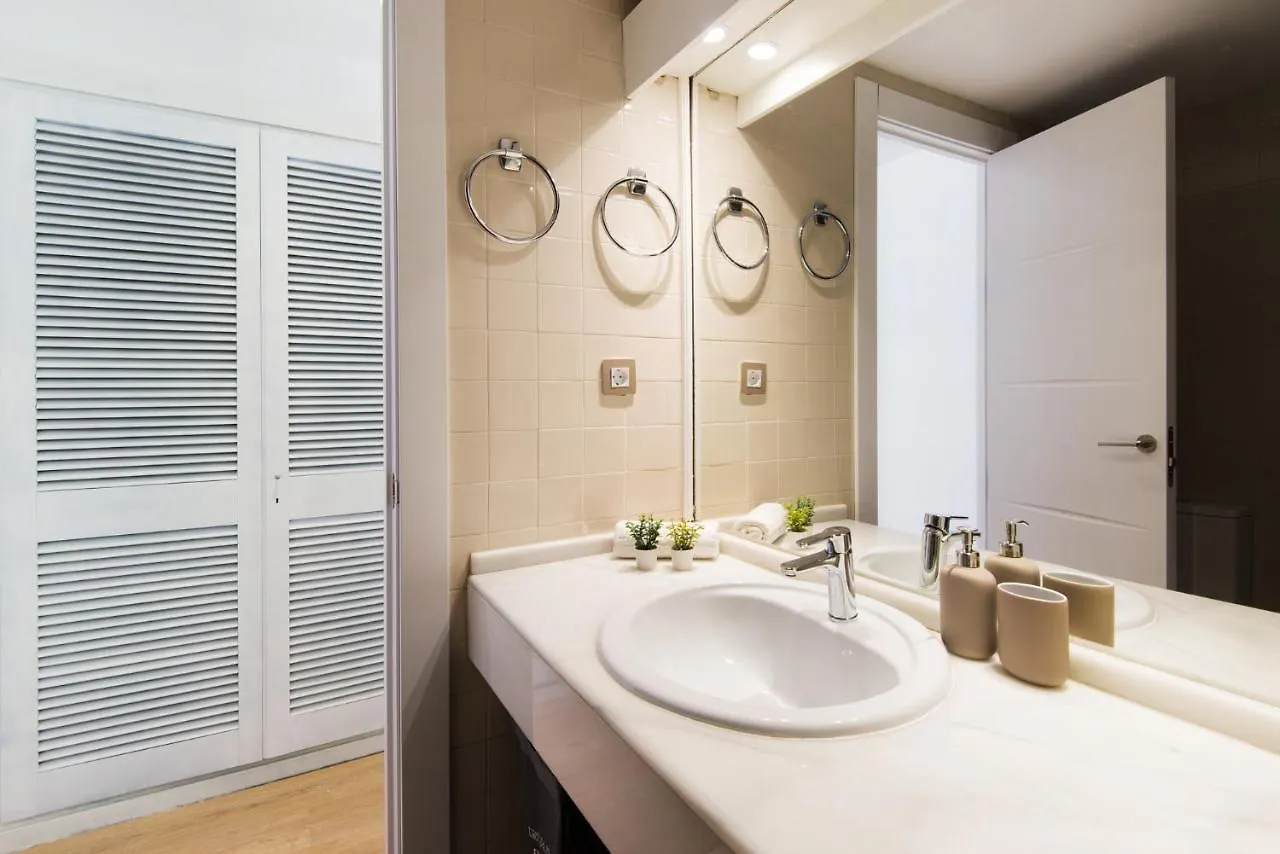 Aloha Puerto Private Apartment 1St Line Carihuela Beach Torremolinos 0*,