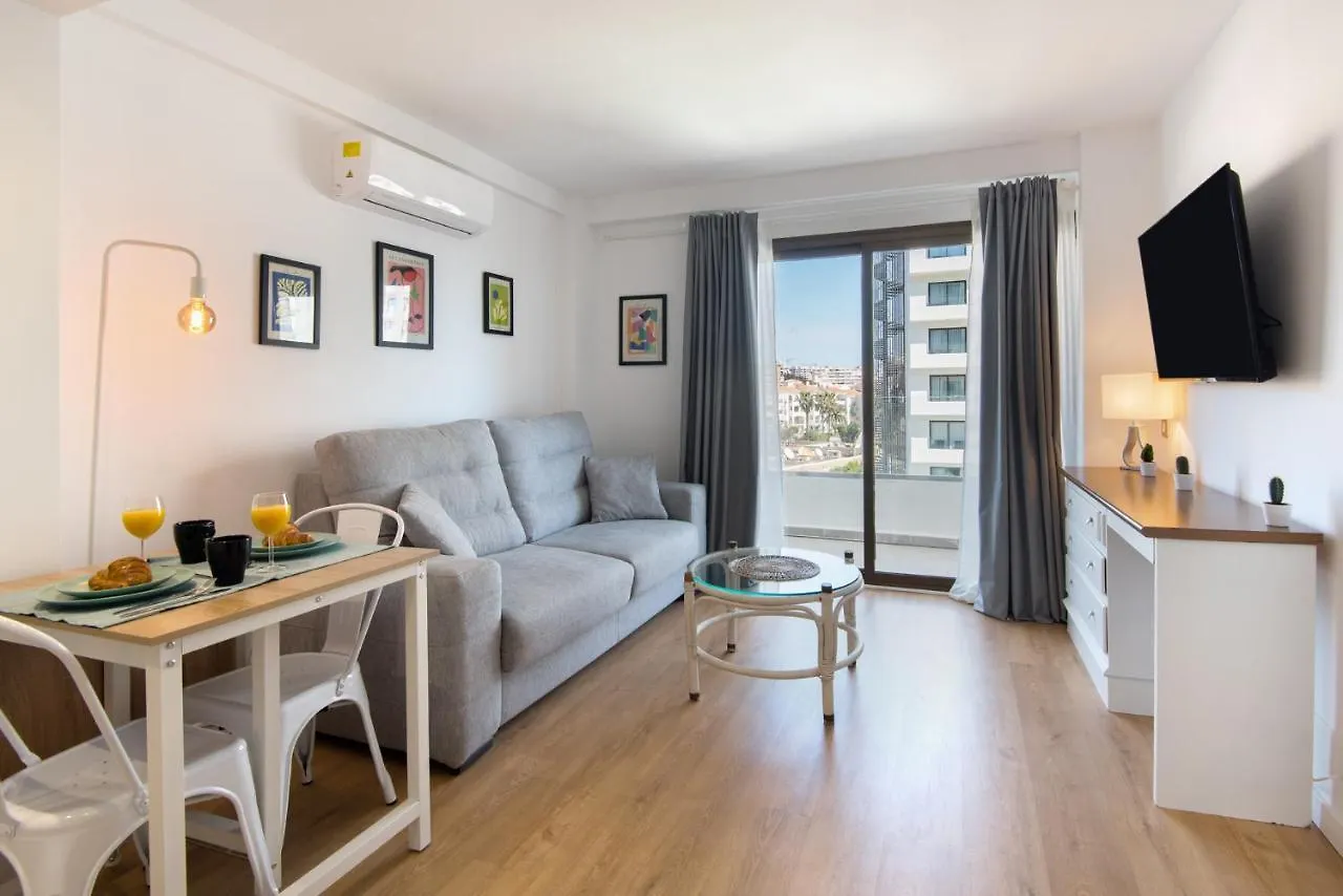 Aloha Puerto Private Apartment 1St Line Carihuela Beach Torremolinos